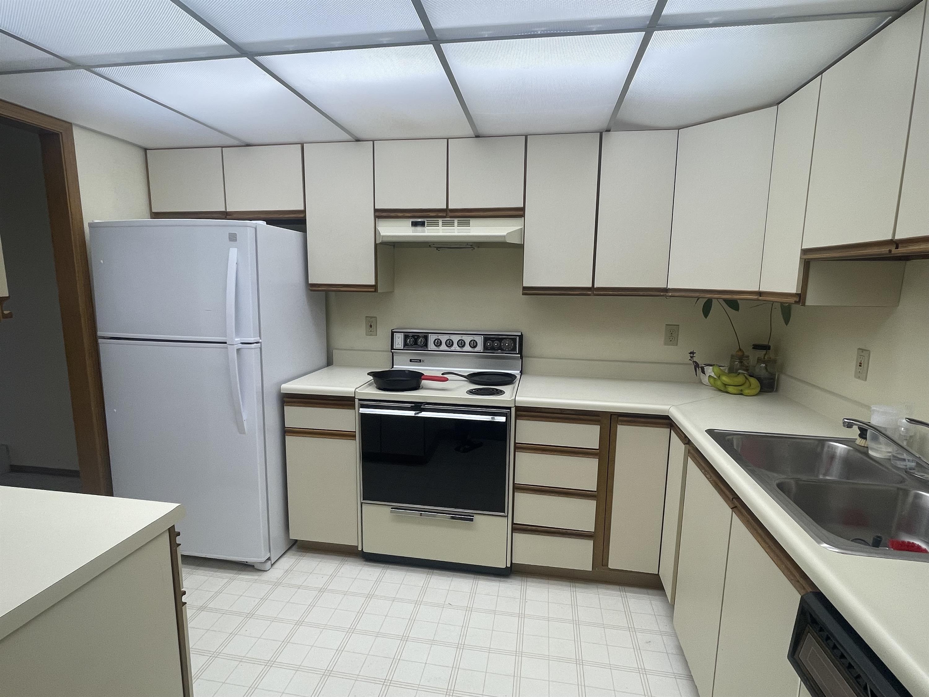 3411 West Wren Street - 2